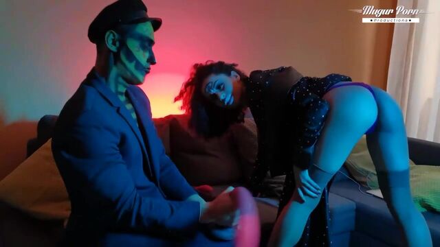 Curly-haired chick Stacy Bloom likes jumping on a long dick