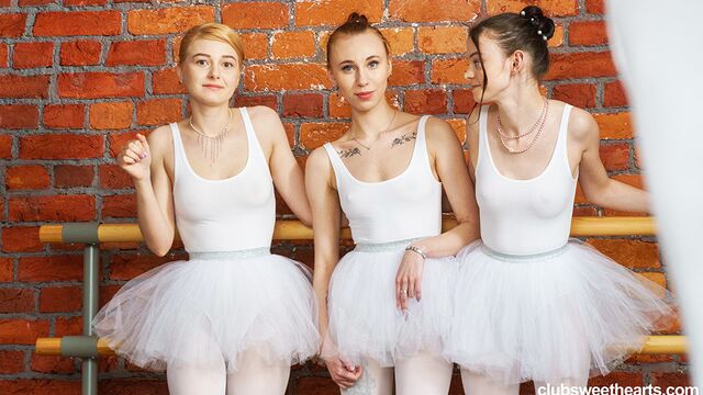 Bande-annonce double fellation de la naturelle Caller et Alexis 