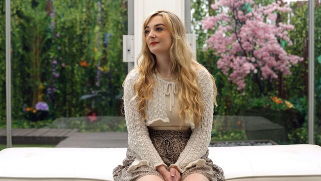 Impressive casting sex session with a long-legged Summer