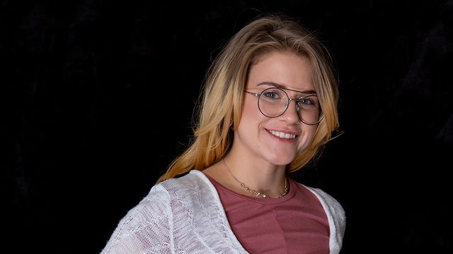 Taylor's Auf dem Sofa XXX-Clip