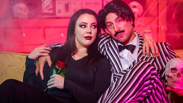 Scène pipe de la séduisante Cory et Whitney 