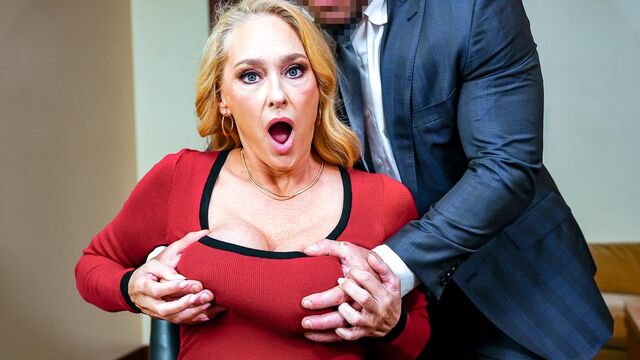 Blonde babe with big boobs Wendy Raine jumps on a huge dick