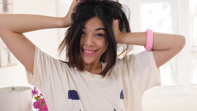 Pretty sweet teen Harmony Wonder gives a gorgeous blowjob