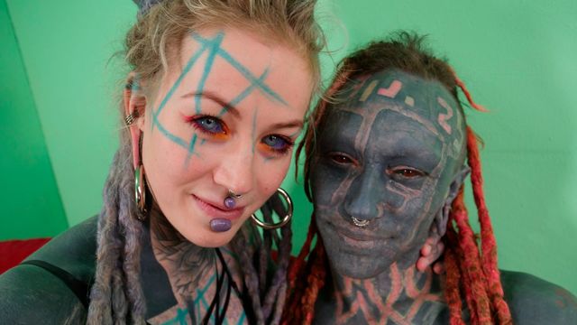 Good-looking alien hottie Anuskatzz screwed by another creature