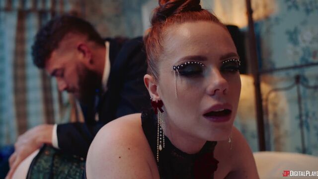 Xxx de tetas de tamaño mediano protagonizado por la habilidosa Ella Hughes