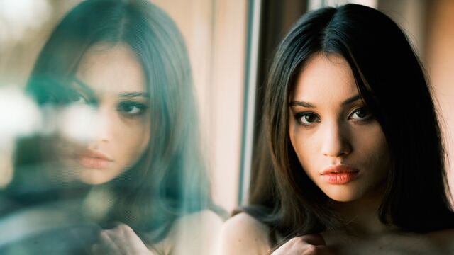 Liv Wild en toma de romántico de Erotica X