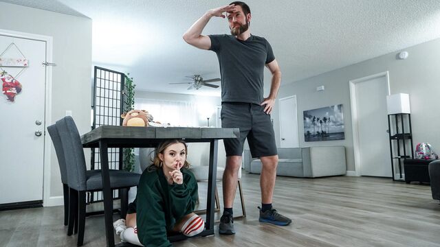 Exxxtra Small - film grosse queue