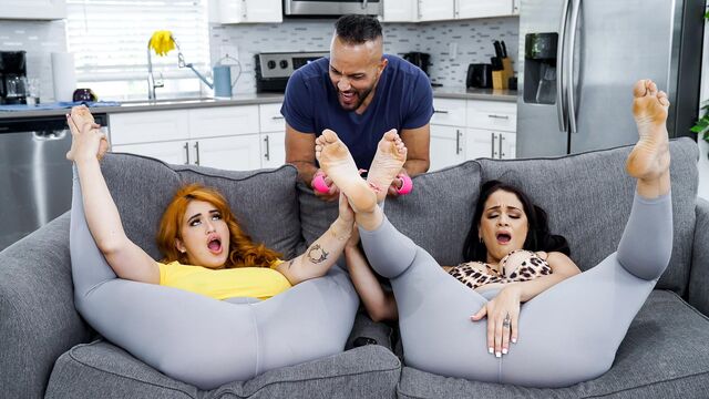 Guarda trailer di libidinosa Miss Raquel e Nia Bleu