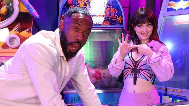 Jade Valentine dans contenu x seins de taille moyenne de Blacks On Blondes