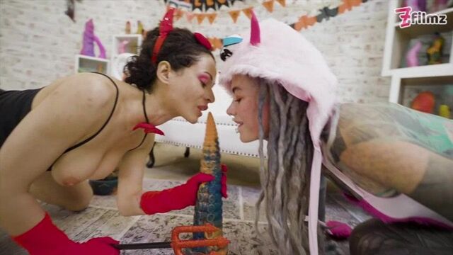 Scène doigtage de Anuskatzz et Morea