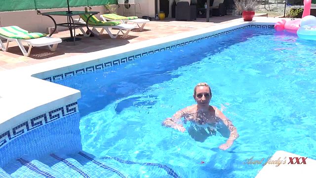 Aunt Judys XXX presenta clip con las rubia de zorra