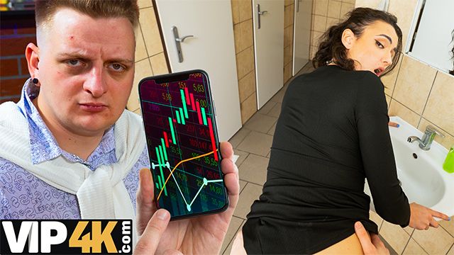 Hardcore sex with exciting Charlotte Grey from Hunt4k