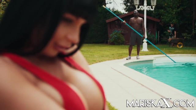 Mariska X présente action star du porno de Joss Lescaf et Valentina Ricci