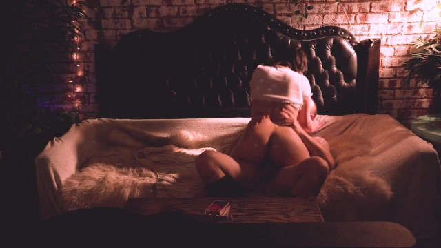 Modest Chad and Penelope's fast fucking video