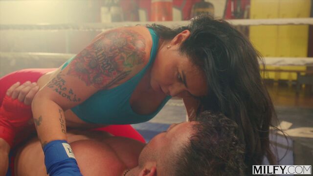 Mira vídeo con la zorrita Dana Vespoli