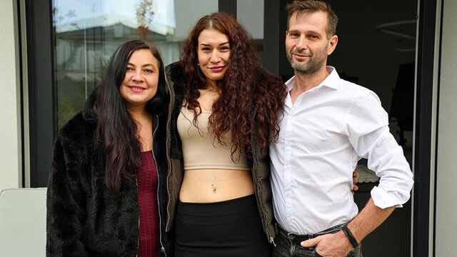 Christina Santes and Fiona Sweetyx are enjoying this big shared cock