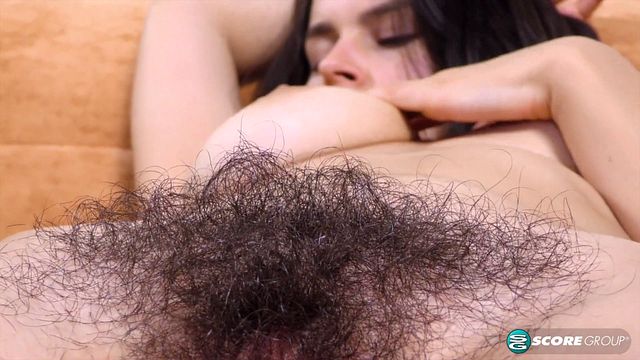 Hairy Coochies - amador cena