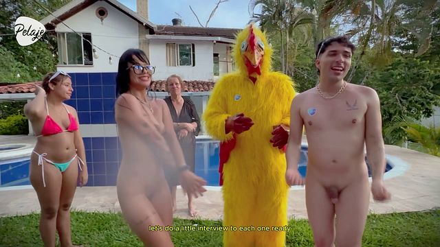 Acción de morena con princesita