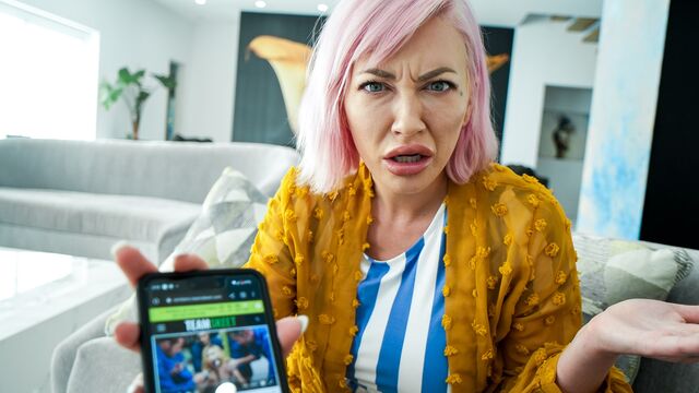 L'épatante Adira Allure - sexe par derrière - Perv Mom